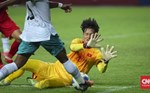 indo vs afghanistan Nam Sung-cheol memberikan tendangan penalti untuk bola tangan